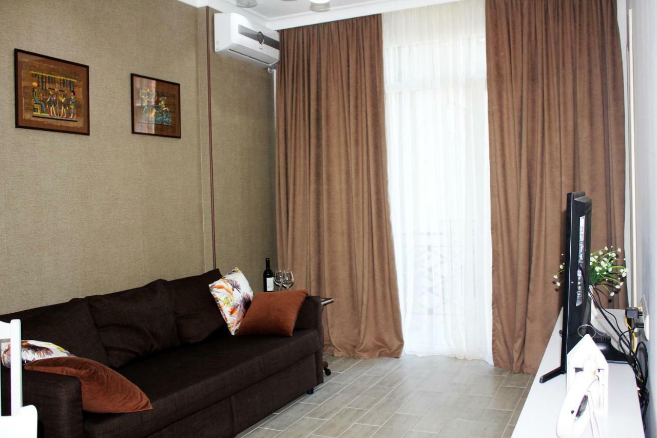 Batumi-Cozy Apartment Dış mekan fotoğraf